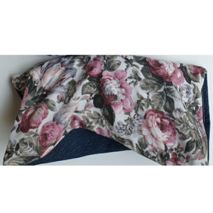 Eco friendly wheat bag made with upcycled fabric 'Old Fashioned Roses'